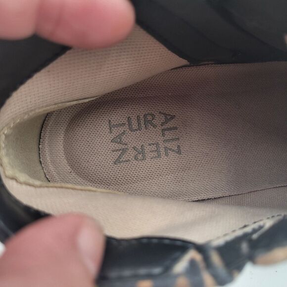 Womans Naturalizer Miranda Zipper Booties Leopard print Size 8 - Picture 6 of 7